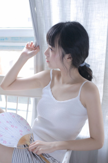 花野真衣