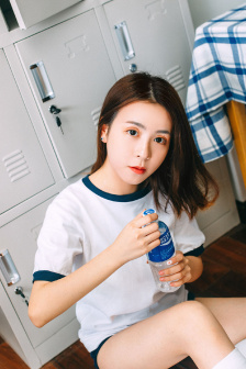 婚前试爱吻戏